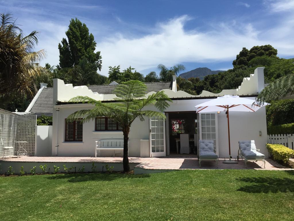 The White Manor Bed & Breakfast Cape Town Room photo